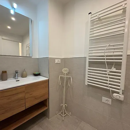 Loft Nineteen Apartment *